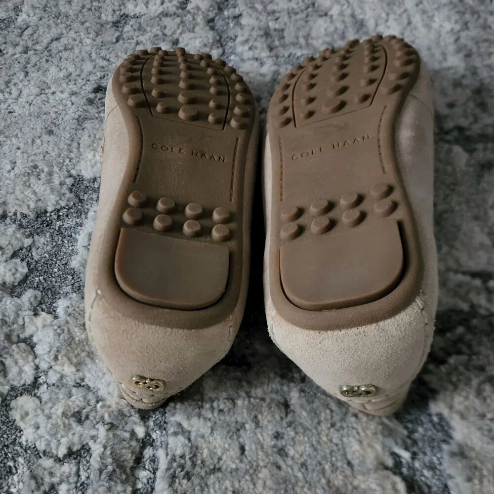 Cole Haan Women's Suede Leather Driving Moccasin Casual Classic Loafers Tan 9B - Picture 10 of 11
